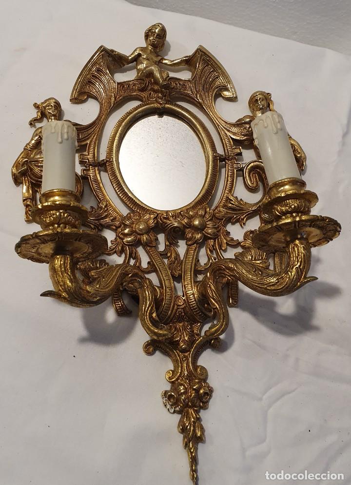 Antig&uuml;edades: PAREJA DE APLIQUE DE PARED EN BRONCE CON ESPEJO - Foto 4