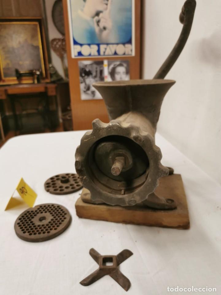 Antig&uuml;edades: picadora de carne Elma - Foto 2