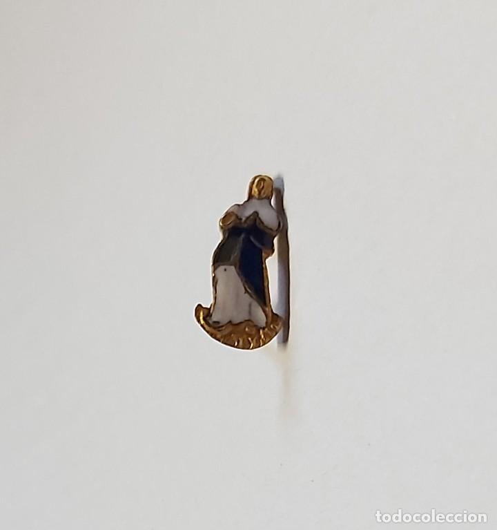 Antig&uuml;edades: Miniatura de santo, esmaltado, mide 1 cm - Foto 1