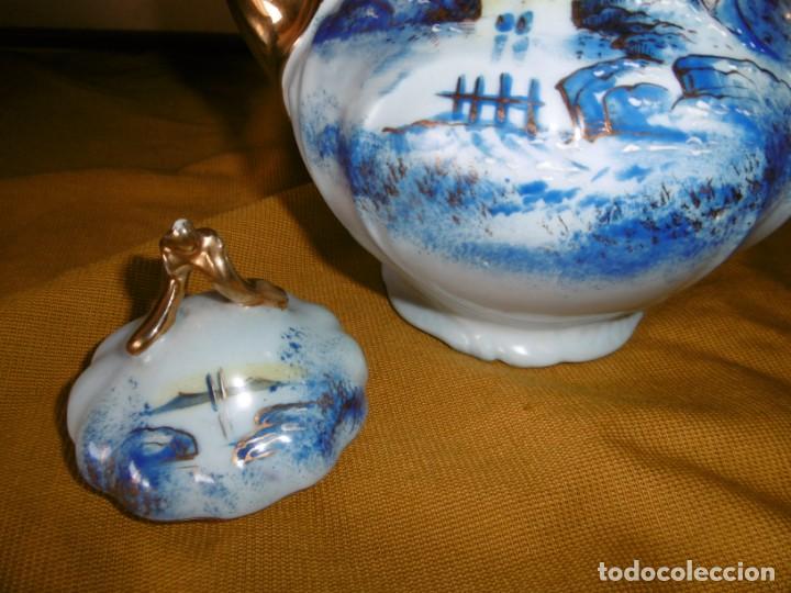 Antig&uuml;edades: ANTIGUA CAFETERA CON TAPA PORCELANA. - Foto 3