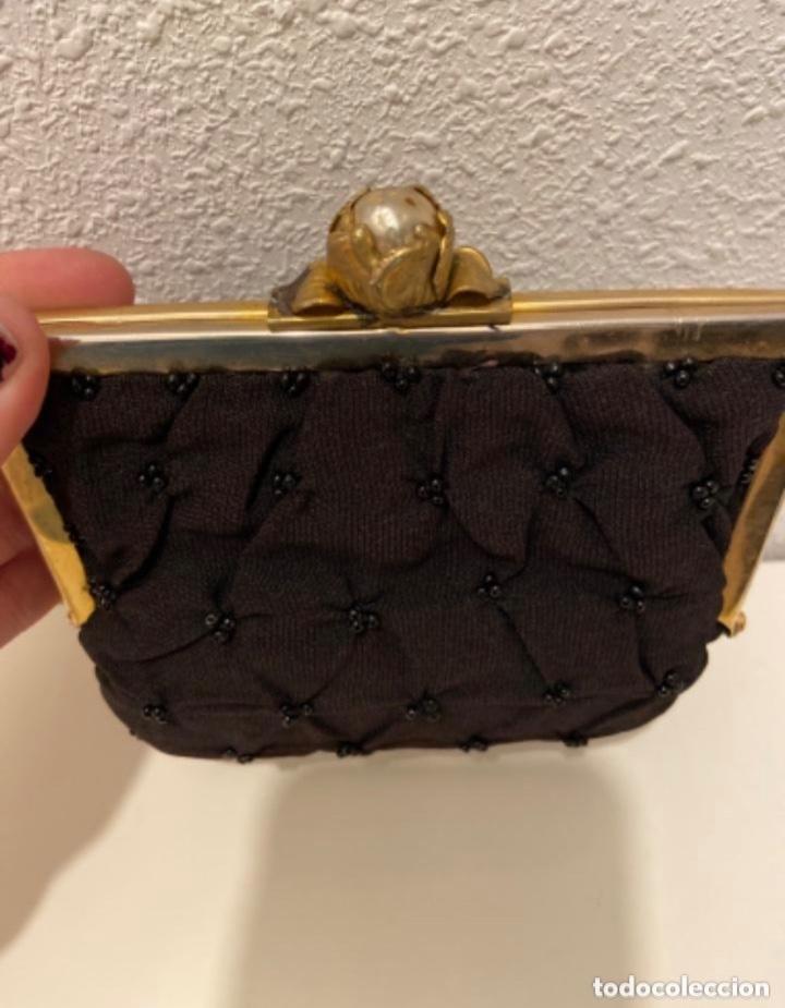 Antig&uuml;edades: Monedero antiguo negro con coerre perla - Foto 1