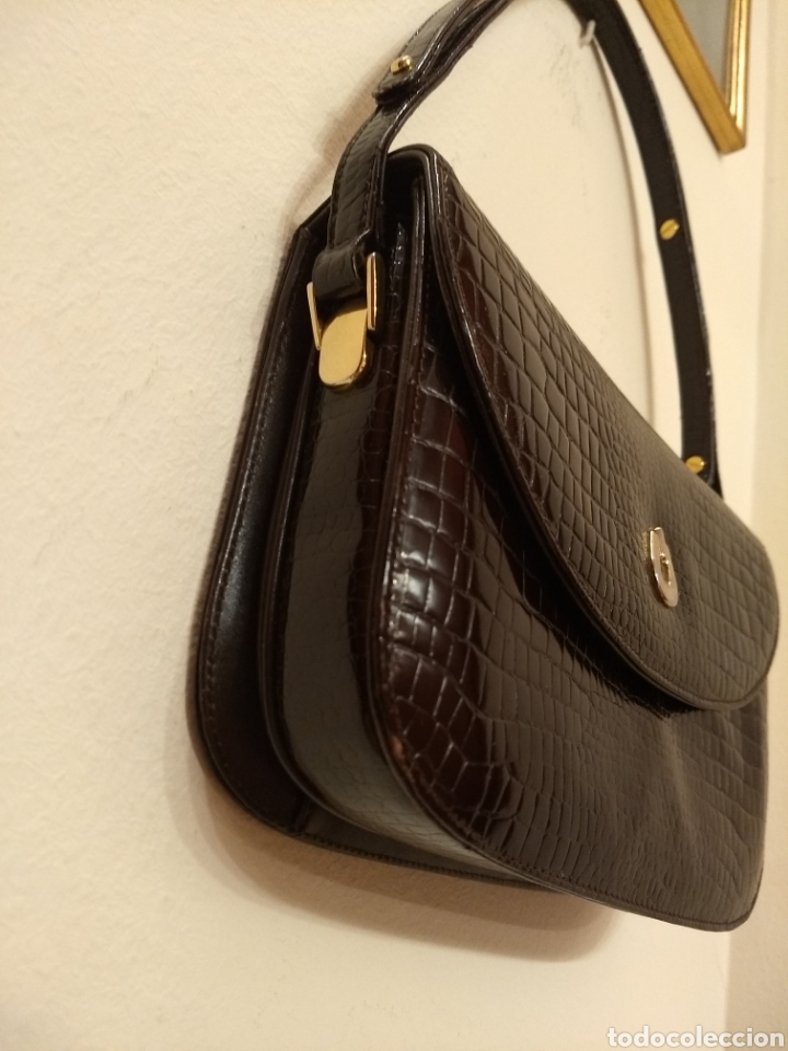 Antig&uuml;edades: Bolso acharolado - Foto 6