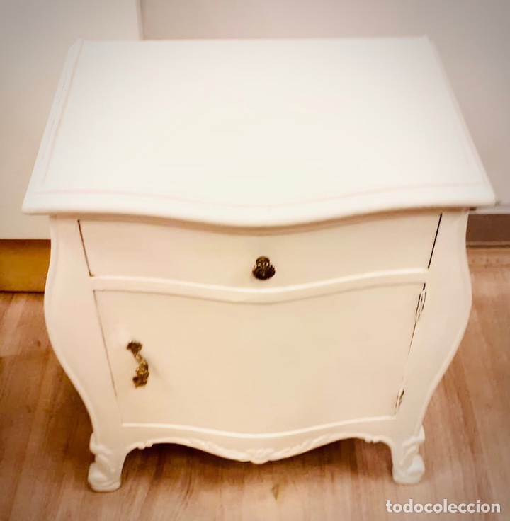 Antig&uuml;edades: Dormitorio de madera de cerezo pintado en blanco - Foto 2