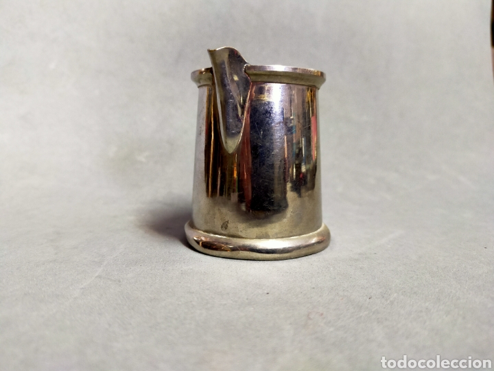Antig&uuml;edades: JARRA DE METAL PLATEADO - Foto 2