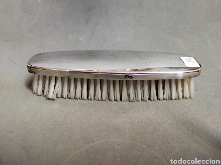 Antig&uuml;edades: CEPILLO DE TOCADOR EN PLATA - Foto 1