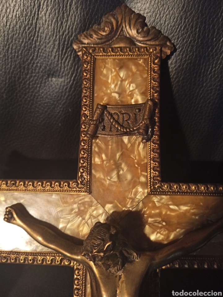 Antig&uuml;edades: antiguo crucifijo en madera y bronce - Foto 6