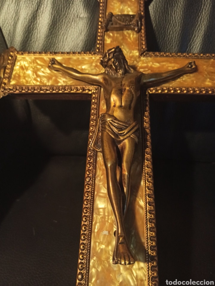 Antig&uuml;edades: antiguo crucifijo en madera y bronce - Foto 8