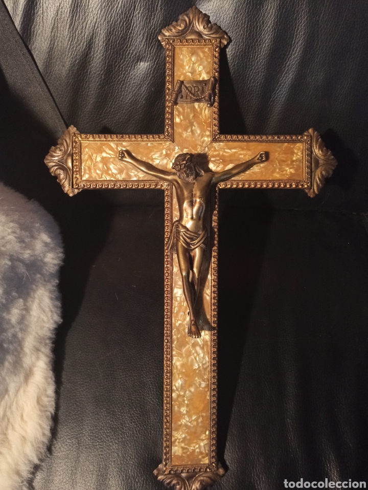 Antig&uuml;edades: antiguo crucifijo en madera y bronce - Foto 10