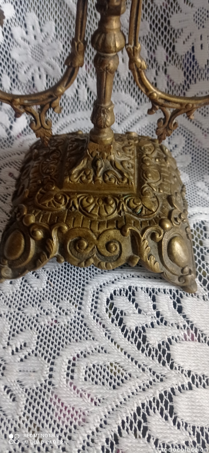 Antig&uuml;edades: CANDELABRO DE TRES VELAS BRONCE S XIX - Foto 2
