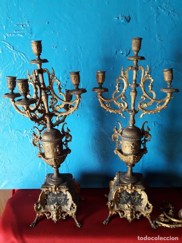 Antig&uuml;edades: Pareja candelabros siglo XIX - Foto 1
