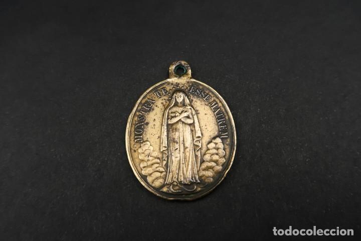 Antig&uuml;edades: Antigua Medalla Religiosa de Bronce - Foto 1