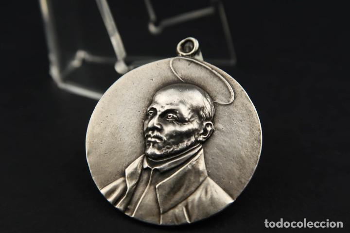Antig&uuml;edades: Antigua Medalla Religiosa de Plata - Foto 3