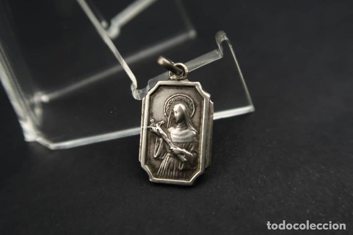 Antig&uuml;edades: Antigua Medalla Religiosa de Plata - Foto 1