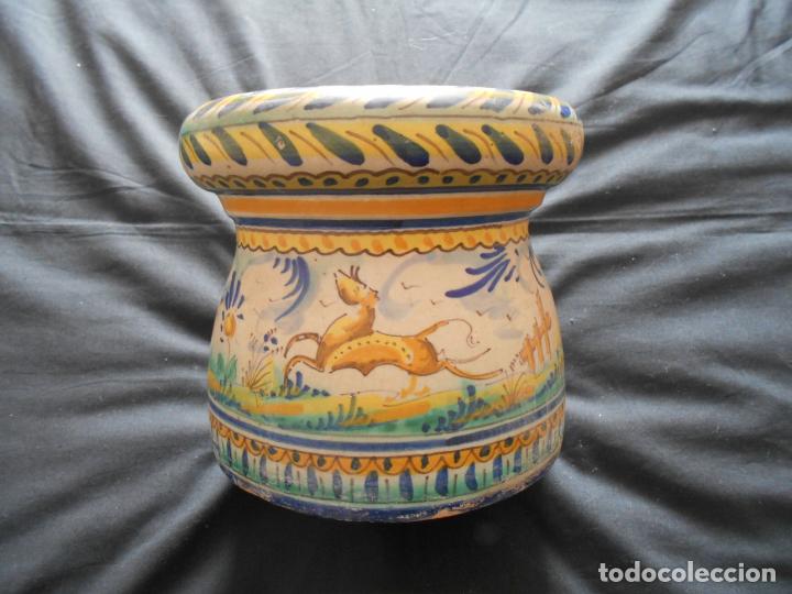 Antig&uuml;edades: ESCUPITERA CERAMICA DE TRIANA - Foto 1