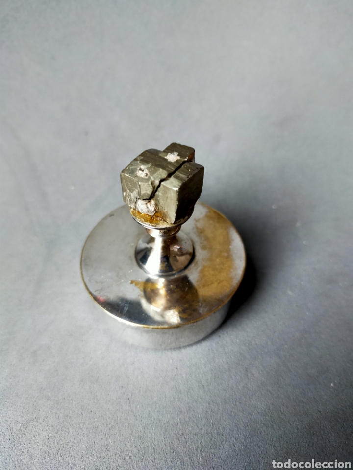 Antig&uuml;edades: CAJA DE METAL PLATEADO CON PIRITA. - Foto 4