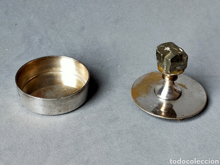 Antig&uuml;edades: CAJA DE METAL PLATEADO CON PIRITA. - Foto 8