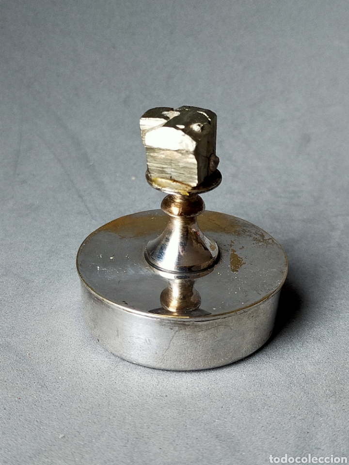 Antig&uuml;edades: CAJA DE METAL PLATEADO CON PIRITA. - Foto 16