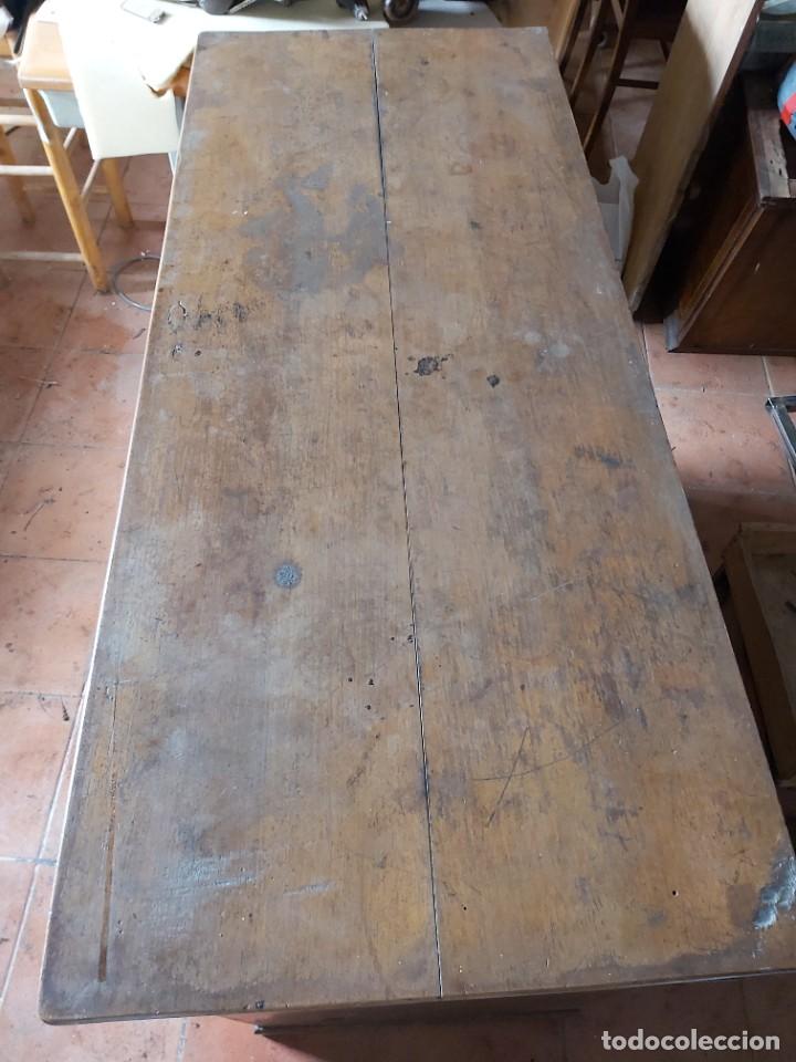 Antig&uuml;edades: Magn&iacute;fica c&oacute;moda en madera de raiz, para restaurar. - Foto 7
