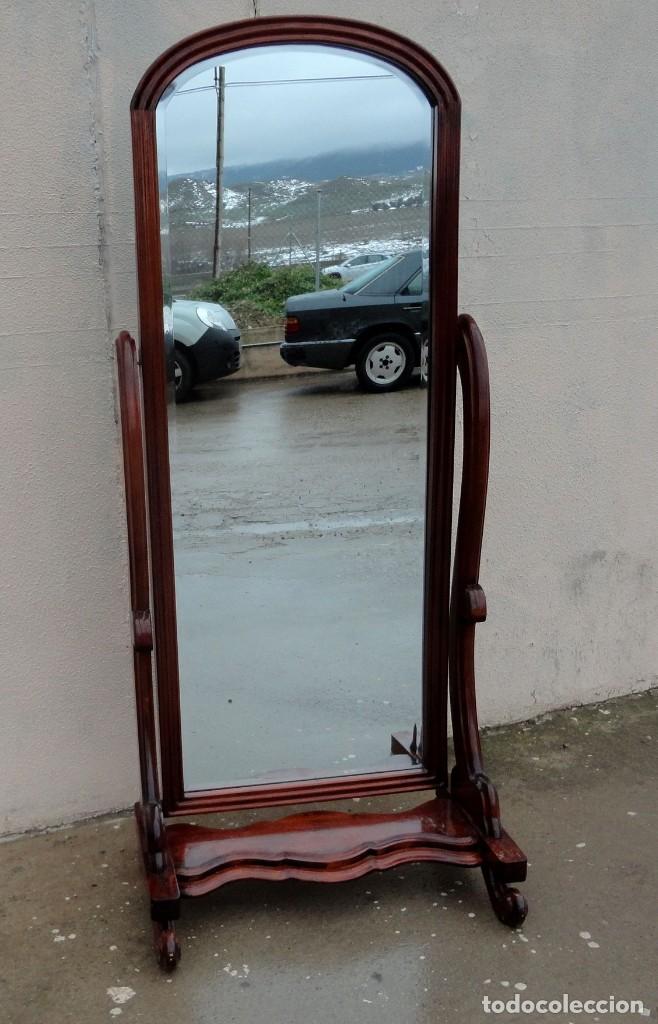 Antig&uuml;edades: Espejo de pie clasico en madera de caoba - Foto 3