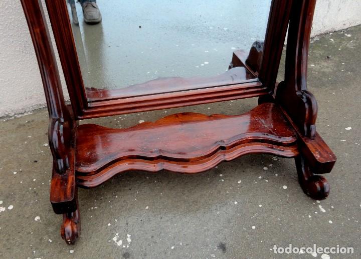 Antig&uuml;edades: Espejo de pie clasico en madera de caoba - Foto 4