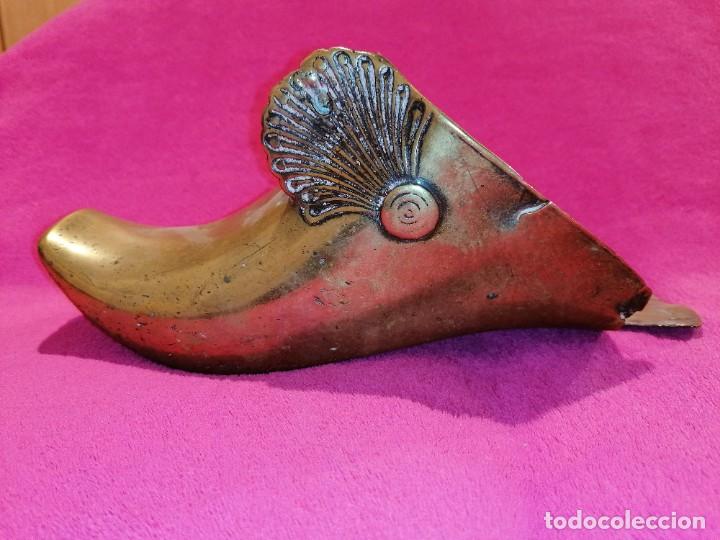 Antig&uuml;edades: PAREJA DE ESTRIBOS COLONIALES - Foto 13