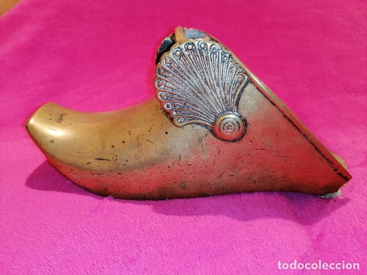 Antig&uuml;edades: PAREJA DE ESTRIBOS COLONIALES - Foto 17