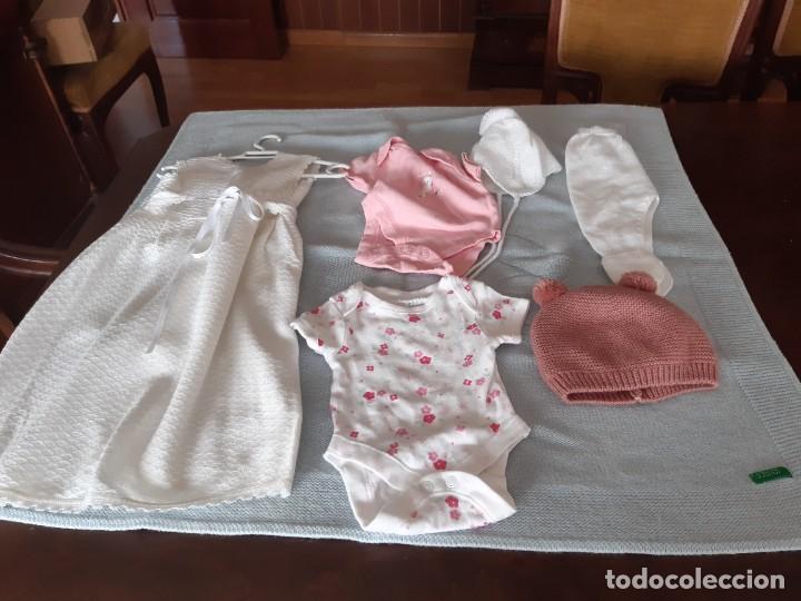 Antig&uuml;edades: LOTE DE 7 ROPITAS DE BEB&Eacute;. - Foto 1