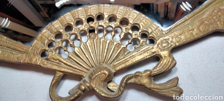 Antig&uuml;edades: Espejo bronce en forma abanico - Foto 5