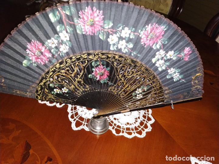 Antig&uuml;edades: Abanico madera pintado a mano. - Foto 1