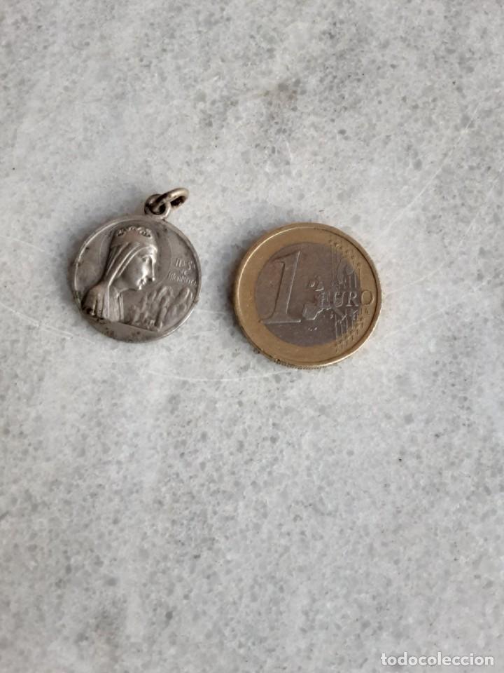 Antig&uuml;edades: Medalla virgen Montserrat - Foto 1