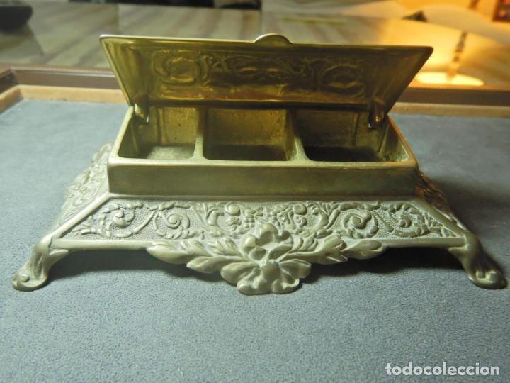 Antig&uuml;edades: Escriban&iacute;a de bronce - Foto 2