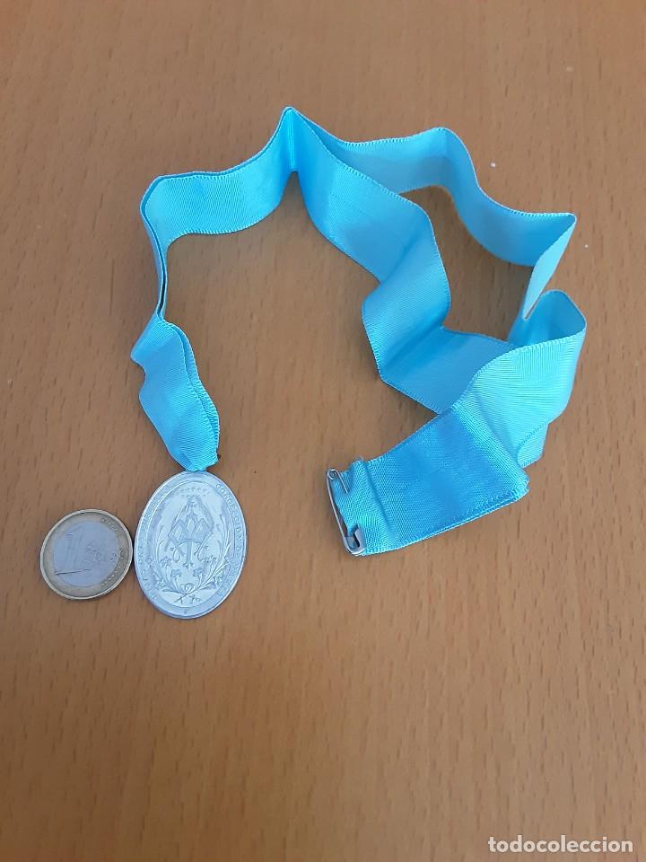 Antig&uuml;edades: Medalla hijas de Maria - Foto 3