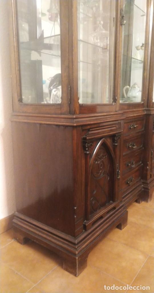 Antig&uuml;edades: Mueble vitrina antiguo - Foto 2