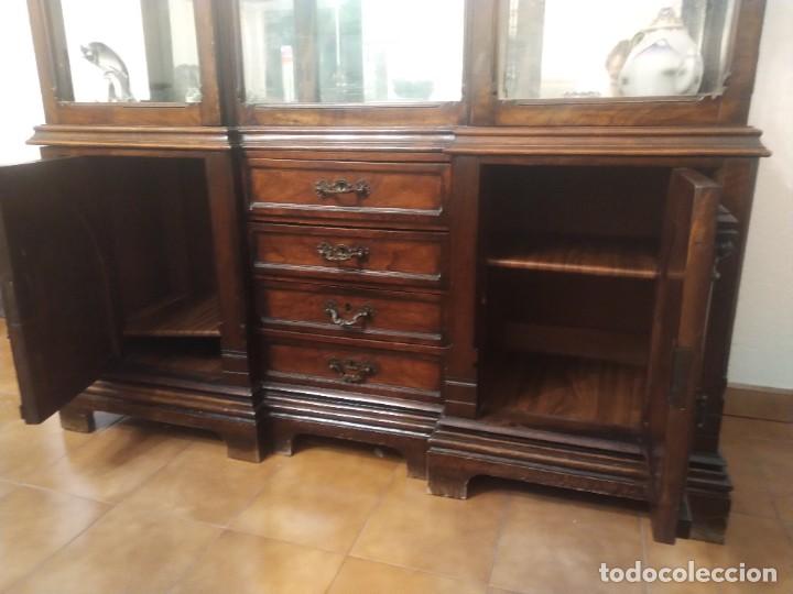 Antig&uuml;edades: Mueble vitrina antiguo - Foto 7