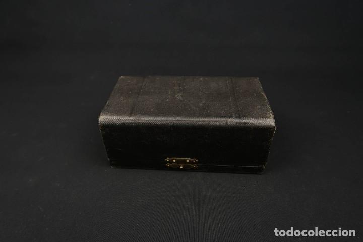 Antig&uuml;edades: Antiguo Servilletero con su Estuche - Foto 2
