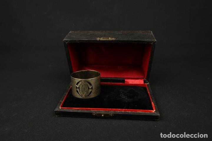 Antig&uuml;edades: Antiguo Servilletero con su Estuche - Foto 4