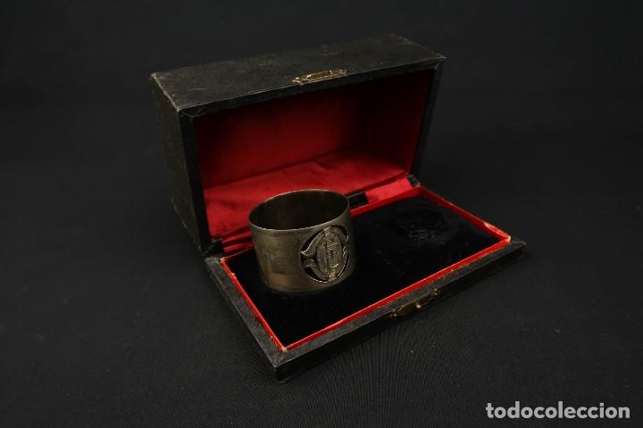 Antig&uuml;edades: Antiguo Servilletero con su Estuche - Foto 5