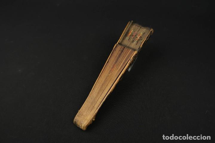Antig&uuml;edades: Antiguo Abanico de Madera Lacada - Foto 13