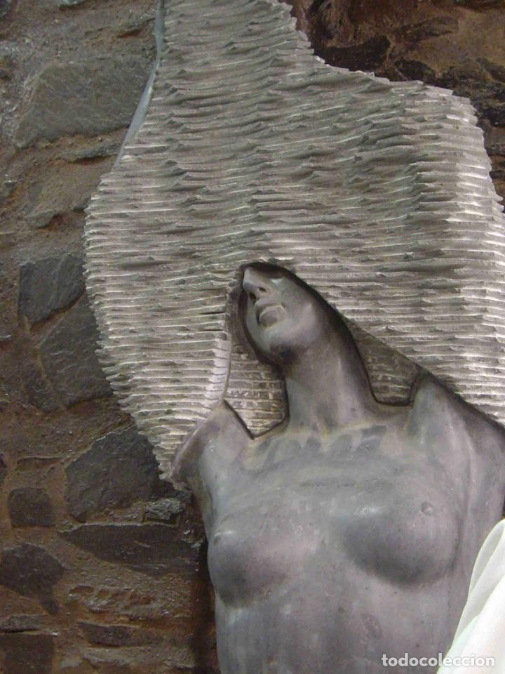 Antig&uuml;edades: ESTATUA MUJER CAMISETA - Foto 2