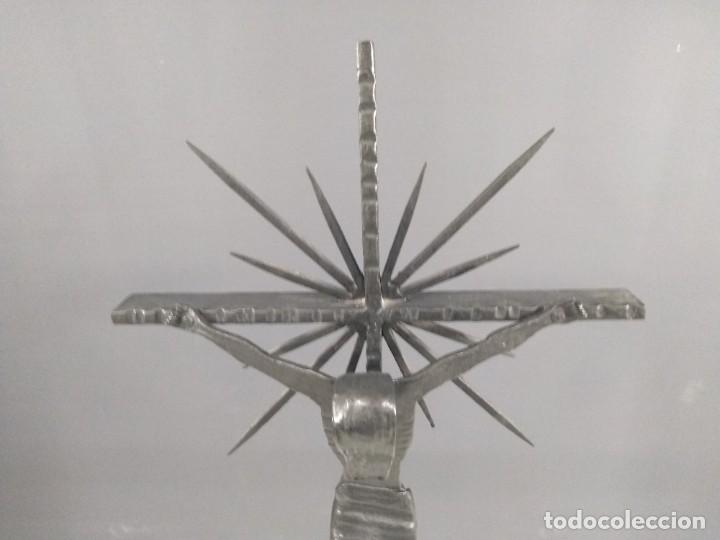 Antig&uuml;edades: Crucifijo hierro forjado - Foto 4