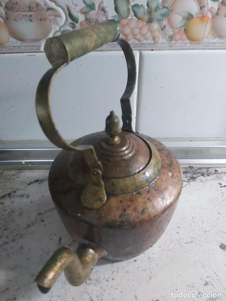 Antig&uuml;edades: tetera antigua de cobre 25 cm - Foto 2