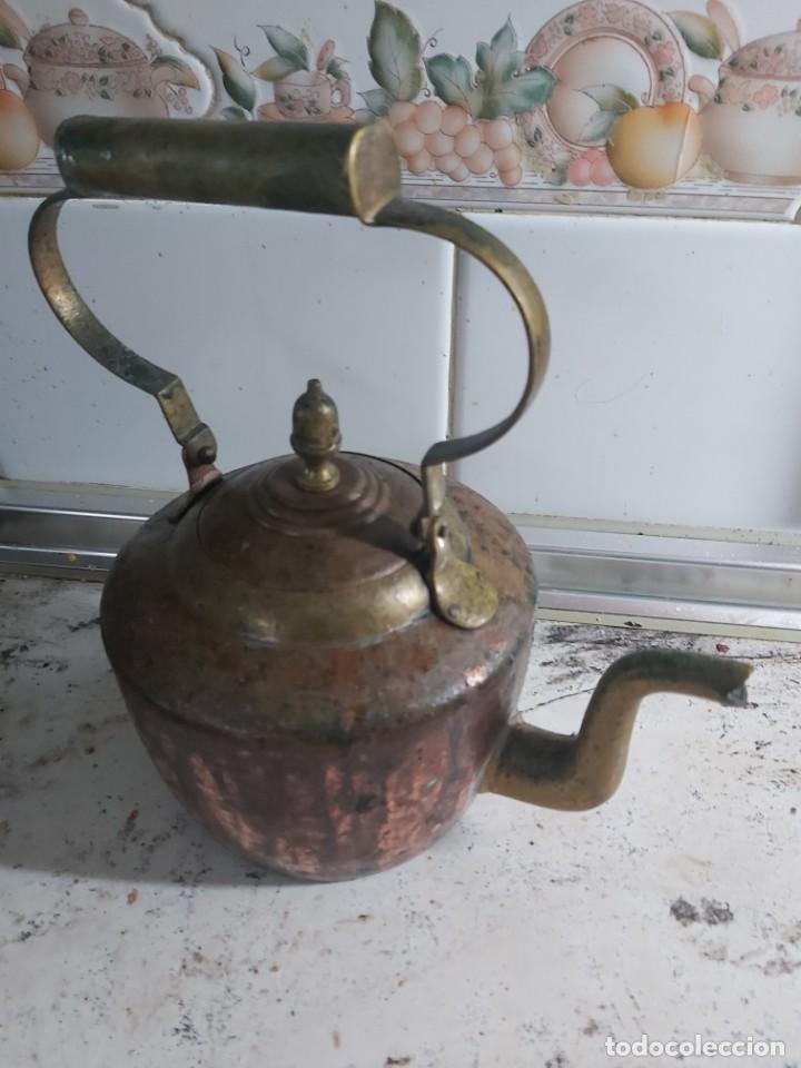 Antig&uuml;edades: tetera antigua de cobre 25 cm - Foto 4