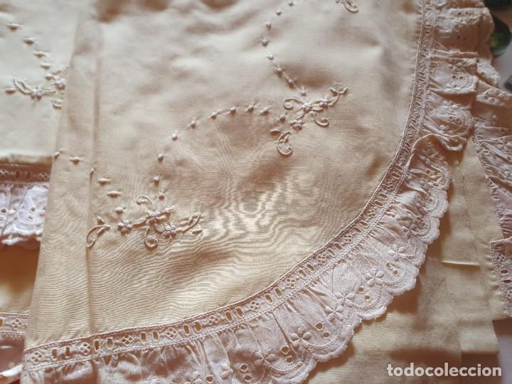 Antig&uuml;edades: Antiguo juego de cama - Foto 2