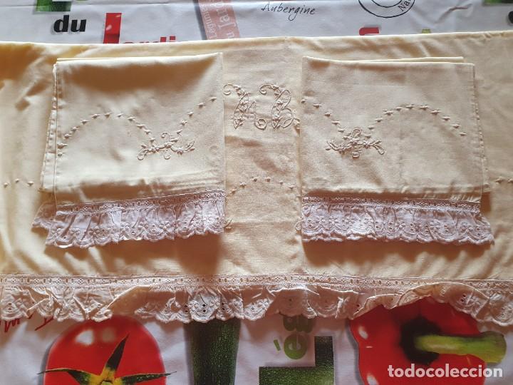 Antig&uuml;edades: Antiguo juego de cama - Foto 4