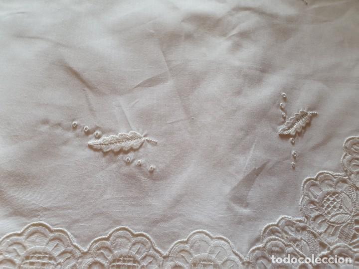 Antig&uuml;edades: Antiguo juego de cama - Foto 2