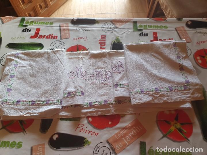 Antig&uuml;edades: Antiguo juego de cama - Foto 1