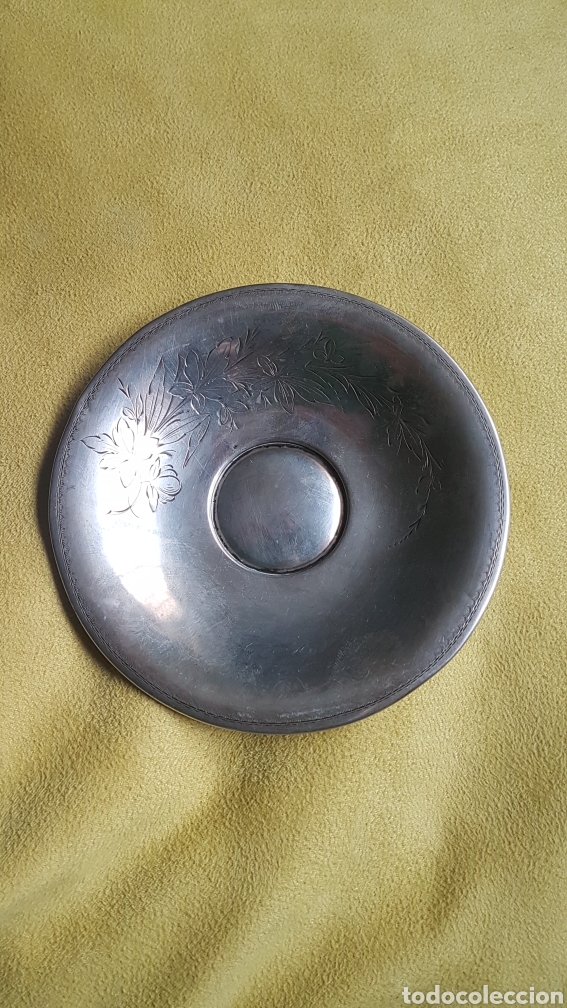 Antig&uuml;edades: Platito redondo de plata... - Foto 1