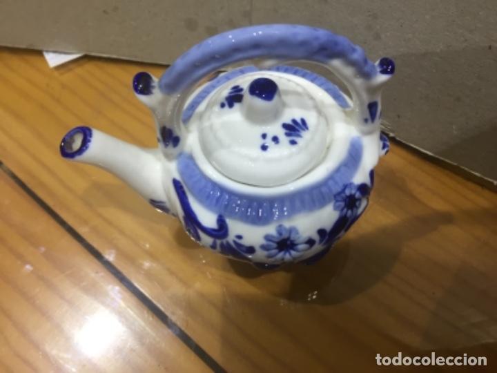 Antig&uuml;edades: Tetera peque&ntilde;a porcelana - Foto 1