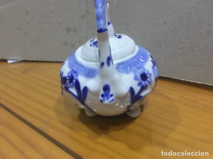 Antig&uuml;edades: Tetera peque&ntilde;a porcelana - Foto 2