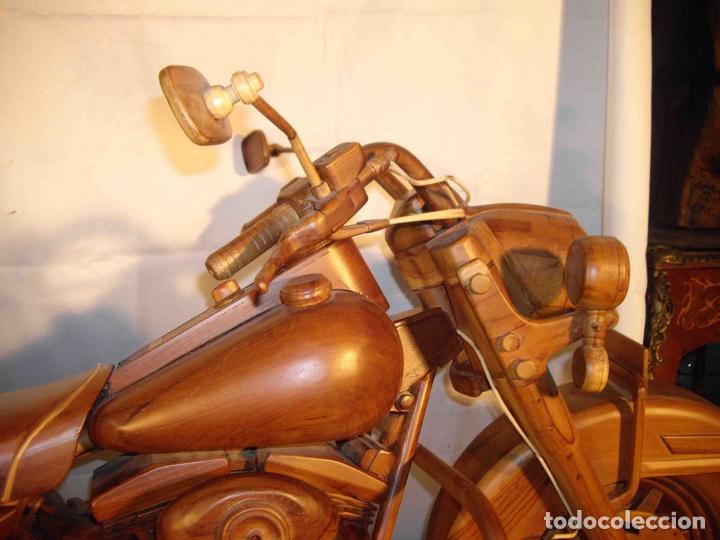 Antig&uuml;edades: FIGURA MADERA MOTO MALETAS - Foto 6